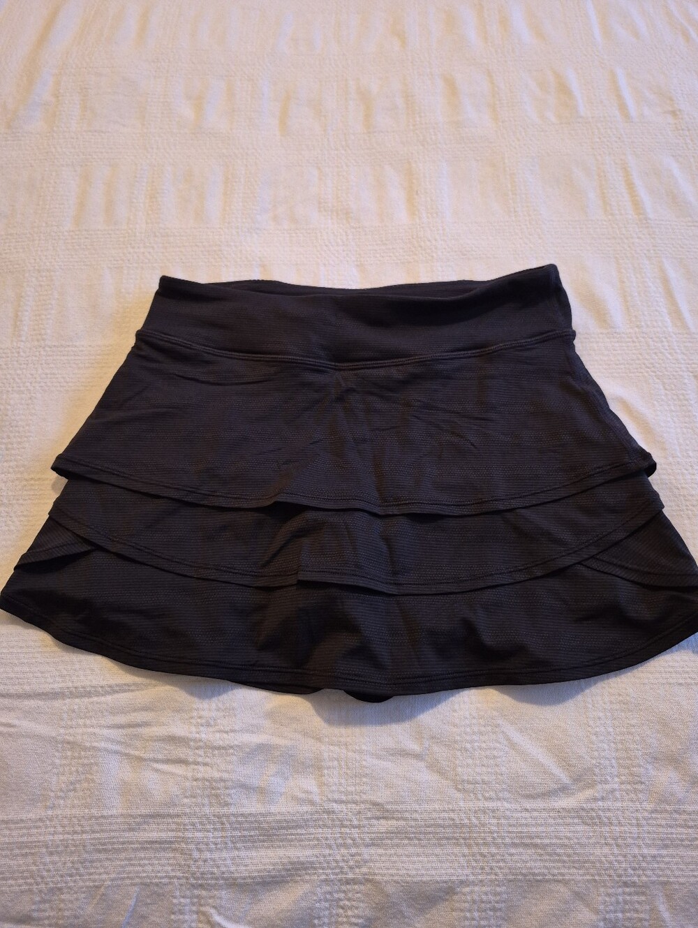 Athleta girls Large or 12 black 3 tiered skirt has shorts VGUC no fade